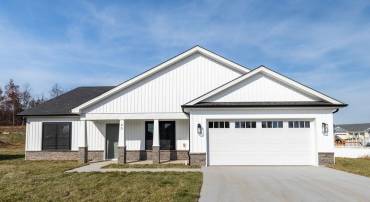 23 STUART JAMES CT, WAYNESBORO, Virginia 22980, 4 Bedrooms Bedrooms, ,2 BathroomsBathrooms,Residential,23 STUART JAMES CT,671101 MLS # 671101