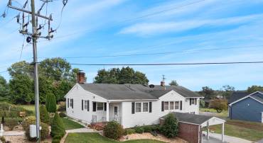2116 ORANGE RD, CULPEPER, Virginia 22701, 4 Bedrooms Bedrooms, ,3 BathroomsBathrooms,Residential,For sale,2116 ORANGE RD,VACU2011722 MLS # VACU2011722