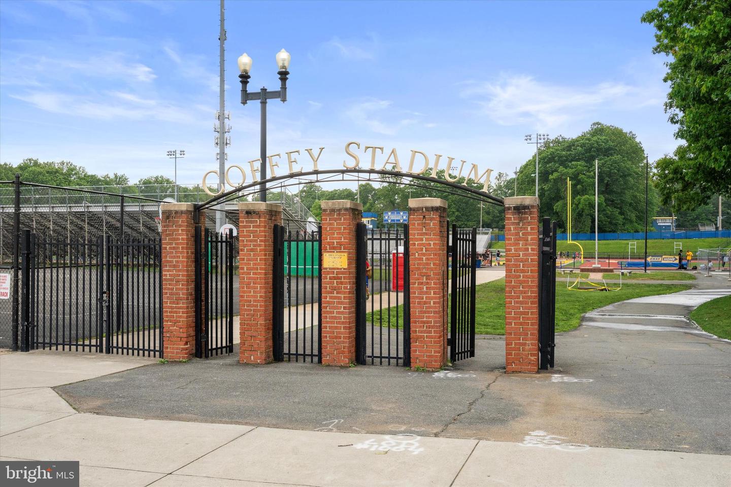 5504 WINFORD CT, FAIRFAX, Virginia 22032, 3 Bedrooms Bedrooms, ,2 BathroomsBathrooms,Residential,For sale,5504 WINFORD CT,VAFX2274448 MLS # VAFX2274448 5504 WINFORD CT, FAIRFAX, Virginia 22032, 3 Bedrooms Bedrooms, ,2 BathroomsBathrooms,Residential,For sale,5504 WINFORD CT,VAFX2274448 MLS # VAFX2274448