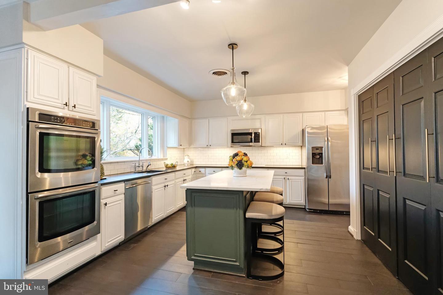 706 BLUEBERRY HILL RD, MCLEAN, Virginia 22101, 4 Bedrooms Bedrooms, ,4 BathroomsBathrooms,Residential,For sale,706 BLUEBERRY HILL RD,VAFX2274870 MLS # VAFX2274870 706 BLUEBERRY HILL RD, MCLEAN, Virginia 22101, 4 Bedrooms Bedrooms, ,4 BathroomsBathrooms,Residential,For sale,706 BLUEBERRY HILL RD,VAFX2274870 MLS # VAFX2274870