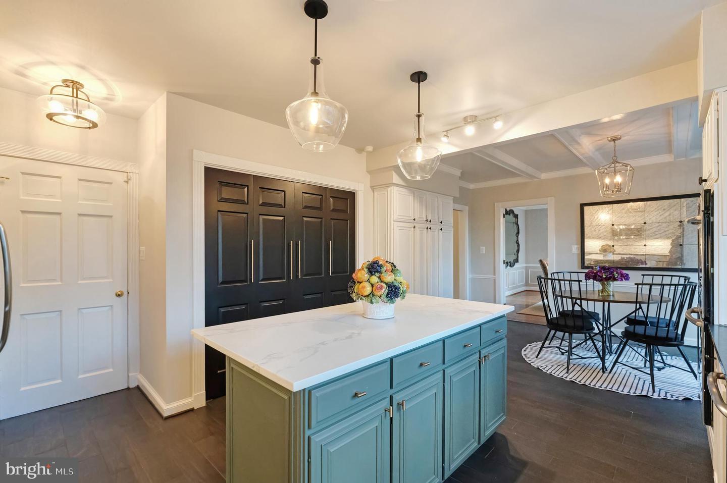 706 BLUEBERRY HILL RD, MCLEAN, Virginia 22101, 4 Bedrooms Bedrooms, ,4 BathroomsBathrooms,Residential,For sale,706 BLUEBERRY HILL RD,VAFX2274870 MLS # VAFX2274870 706 BLUEBERRY HILL RD, MCLEAN, Virginia 22101, 4 Bedrooms Bedrooms, ,4 BathroomsBathrooms,Residential,For sale,706 BLUEBERRY HILL RD,VAFX2274870 MLS # VAFX2274870