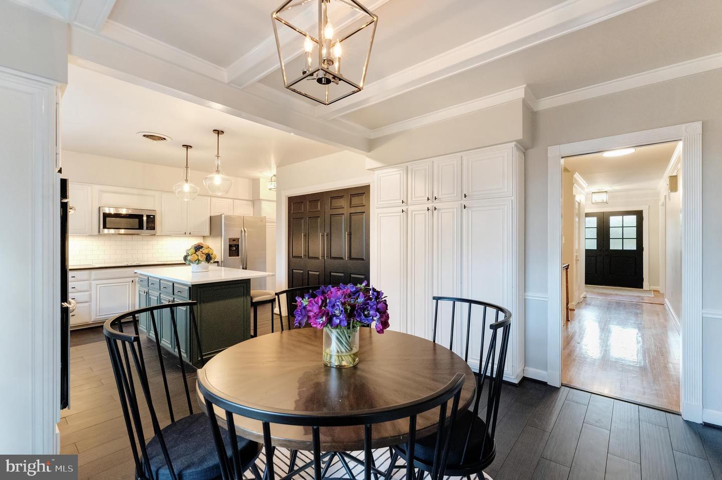 706 BLUEBERRY HILL RD, MCLEAN, Virginia 22101, 4 Bedrooms Bedrooms, ,4 BathroomsBathrooms,Residential,For sale,706 BLUEBERRY HILL RD,VAFX2274870 MLS # VAFX2274870 706 BLUEBERRY HILL RD, MCLEAN, Virginia 22101, 4 Bedrooms Bedrooms, ,4 BathroomsBathrooms,Residential,For sale,706 BLUEBERRY HILL RD,VAFX2274870 MLS # VAFX2274870