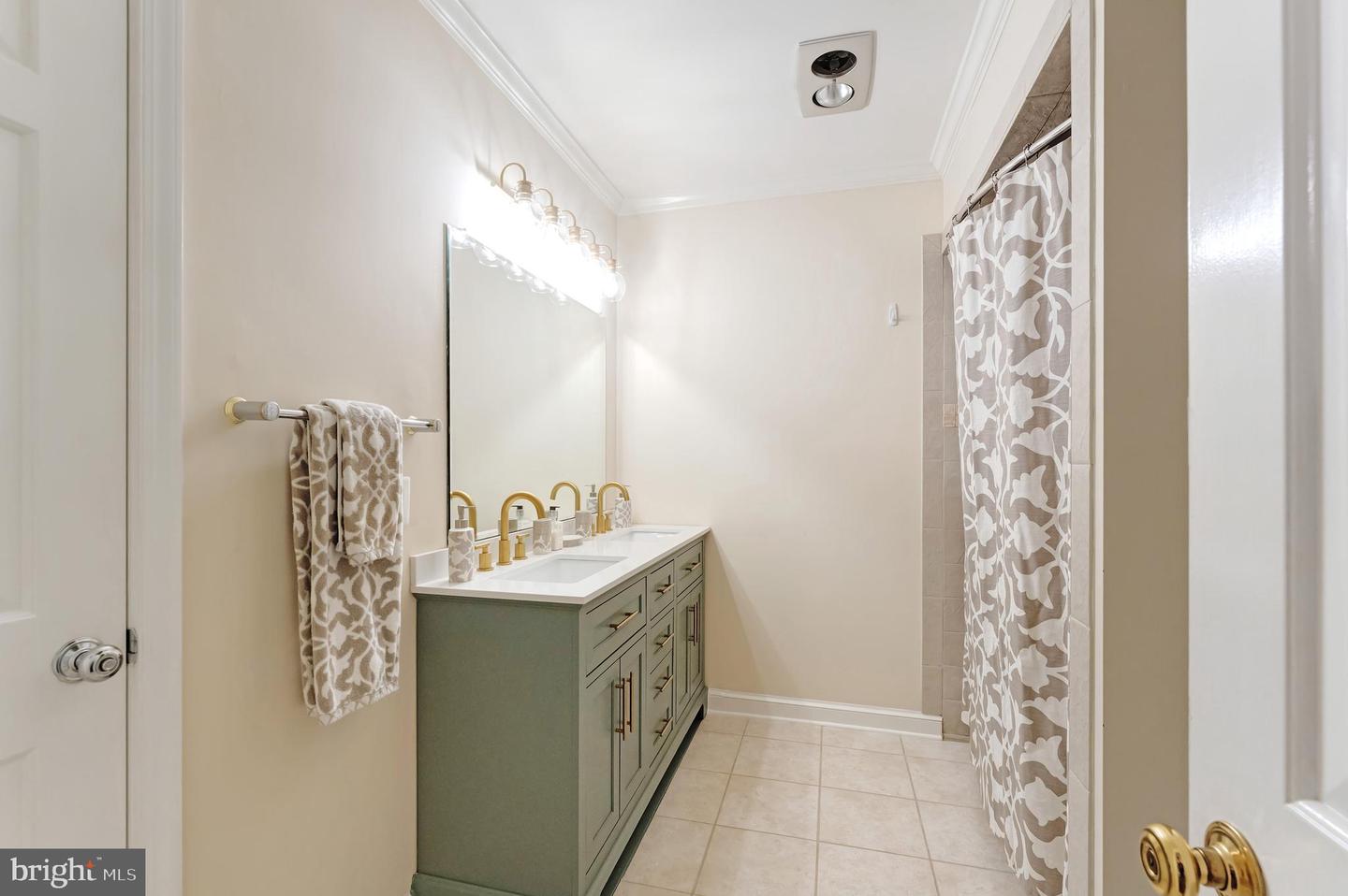 706 BLUEBERRY HILL RD, MCLEAN, Virginia 22101, 4 Bedrooms Bedrooms, ,4 BathroomsBathrooms,Residential,For sale,706 BLUEBERRY HILL RD,VAFX2274870 MLS # VAFX2274870 706 BLUEBERRY HILL RD, MCLEAN, Virginia 22101, 4 Bedrooms Bedrooms, ,4 BathroomsBathrooms,Residential,For sale,706 BLUEBERRY HILL RD,VAFX2274870 MLS # VAFX2274870