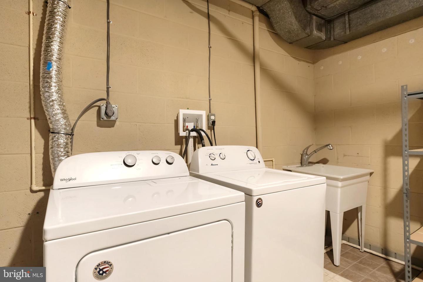 706 BLUEBERRY HILL RD, MCLEAN, Virginia 22101, 4 Bedrooms Bedrooms, ,4 BathroomsBathrooms,Residential,For sale,706 BLUEBERRY HILL RD,VAFX2274870 MLS # VAFX2274870 706 BLUEBERRY HILL RD, MCLEAN, Virginia 22101, 4 Bedrooms Bedrooms, ,4 BathroomsBathrooms,Residential,For sale,706 BLUEBERRY HILL RD,VAFX2274870 MLS # VAFX2274870