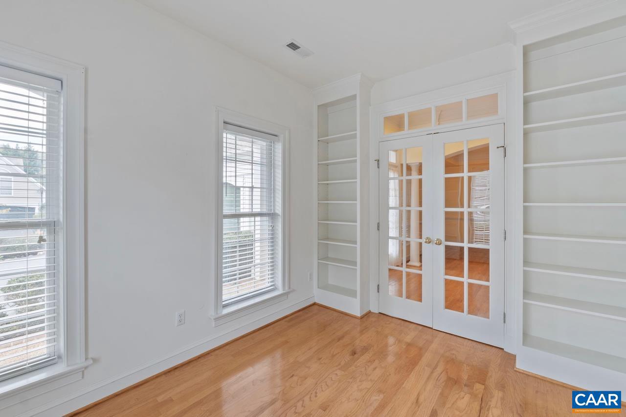 1132 COURTYARD DR, CHARLOTTESVILLE, Virginia 22903, 3 Bedrooms Bedrooms, ,2 BathroomsBathrooms,Residential,For sale,1132 COURTYARD DR,670259 MLS # 670259 1132 COURTYARD DR, CHARLOTTESVILLE, Virginia 22903, 3 Bedrooms Bedrooms, ,2 BathroomsBathrooms,Residential,For sale,1132 COURTYARD DR,670259 MLS # 670259