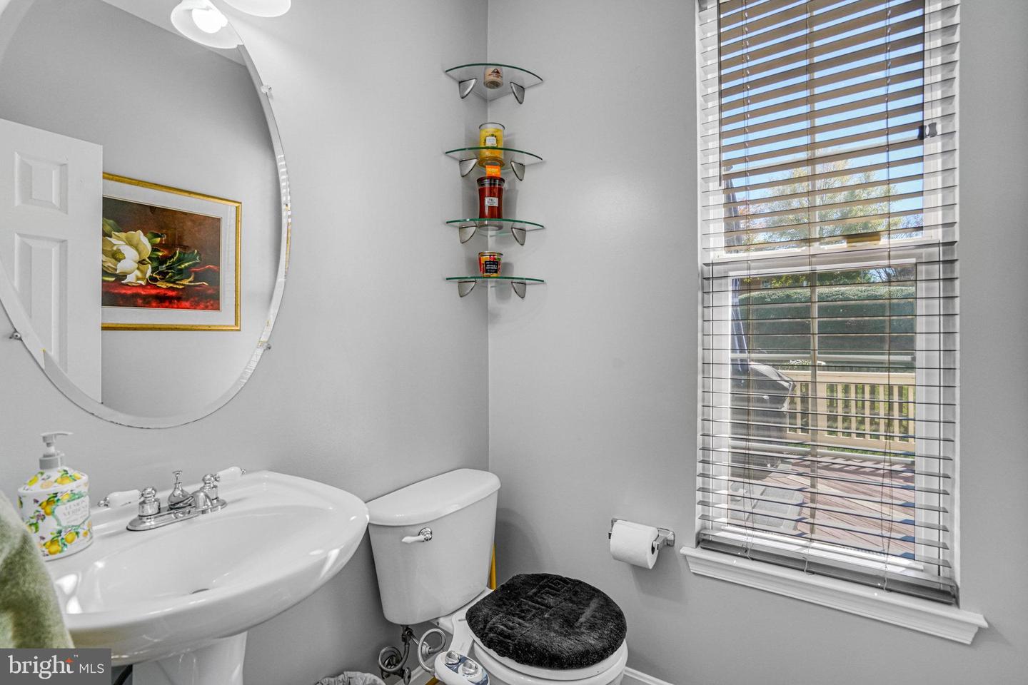 7663 HENRY KNOX DR, LORTON, Virginia 22079, 5 Bedrooms Bedrooms, ,3 BathroomsBathrooms,Residential,For sale,7663 HENRY KNOX DR,VAFX2275740 MLS # VAFX2275740 7663 HENRY KNOX DR, LORTON, Virginia 22079, 5 Bedrooms Bedrooms, ,3 BathroomsBathrooms,Residential,For sale,7663 HENRY KNOX DR,VAFX2275740 MLS # VAFX2275740