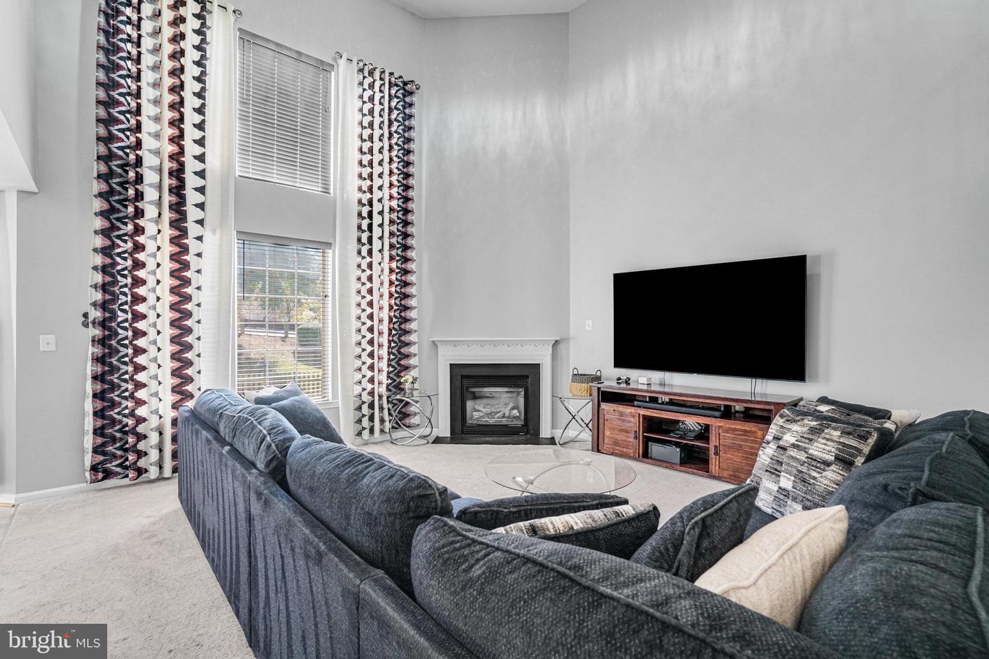 7663 HENRY KNOX DR, LORTON, Virginia 22079, 5 Bedrooms Bedrooms, ,3 BathroomsBathrooms,Residential,For sale,7663 HENRY KNOX DR,VAFX2275740 MLS # VAFX2275740 7663 HENRY KNOX DR, LORTON, Virginia 22079, 5 Bedrooms Bedrooms, ,3 BathroomsBathrooms,Residential,For sale,7663 HENRY KNOX DR,VAFX2275740 MLS # VAFX2275740