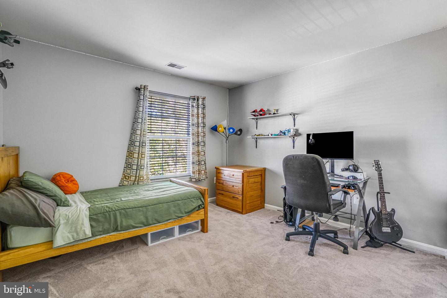 7663 HENRY KNOX DR, LORTON, Virginia 22079, 5 Bedrooms Bedrooms, ,3 BathroomsBathrooms,Residential,For sale,7663 HENRY KNOX DR,VAFX2275740 MLS # VAFX2275740 7663 HENRY KNOX DR, LORTON, Virginia 22079, 5 Bedrooms Bedrooms, ,3 BathroomsBathrooms,Residential,For sale,7663 HENRY KNOX DR,VAFX2275740 MLS # VAFX2275740