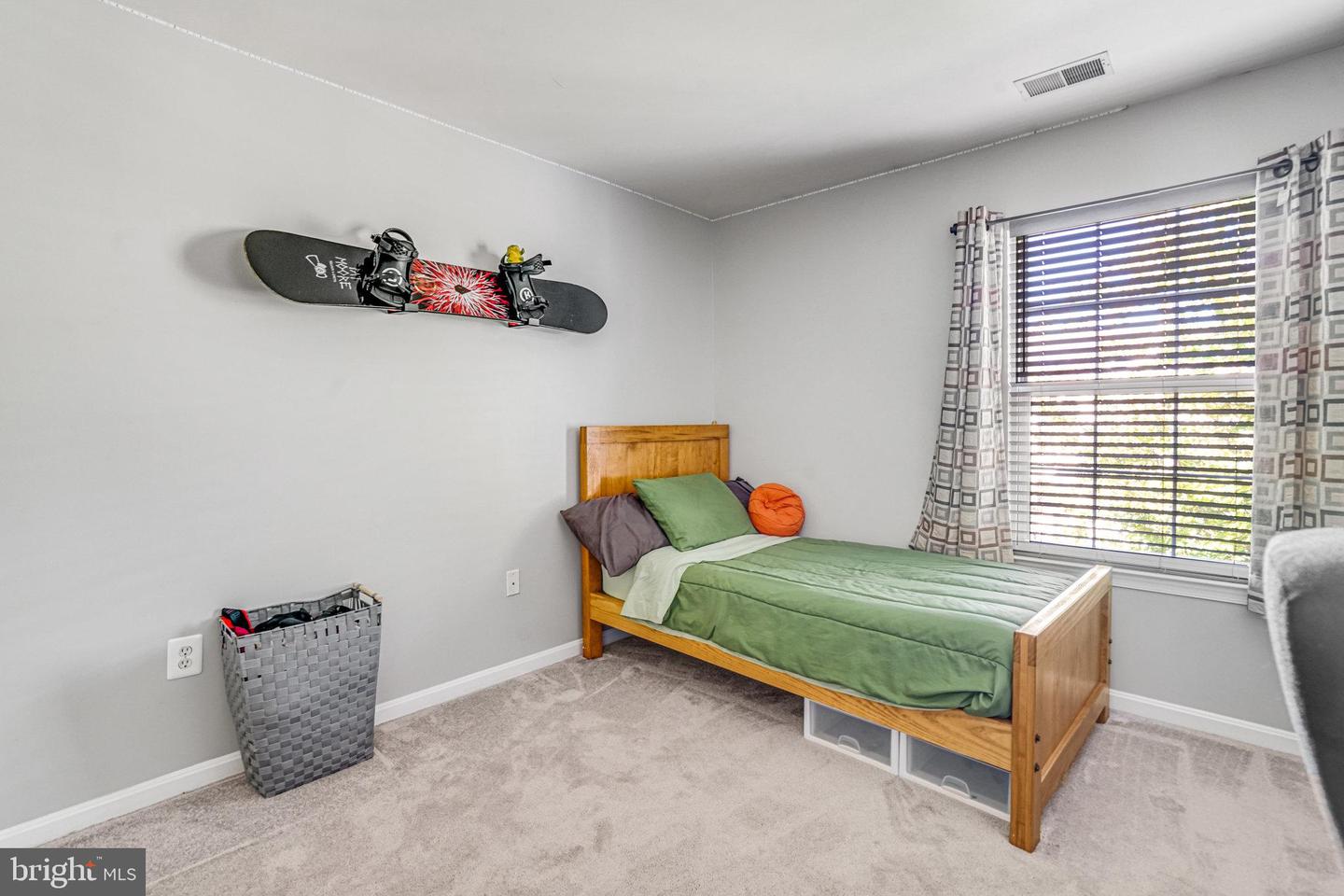 7663 HENRY KNOX DR, LORTON, Virginia 22079, 5 Bedrooms Bedrooms, ,3 BathroomsBathrooms,Residential,For sale,7663 HENRY KNOX DR,VAFX2275740 MLS # VAFX2275740 7663 HENRY KNOX DR, LORTON, Virginia 22079, 5 Bedrooms Bedrooms, ,3 BathroomsBathrooms,Residential,For sale,7663 HENRY KNOX DR,VAFX2275740 MLS # VAFX2275740