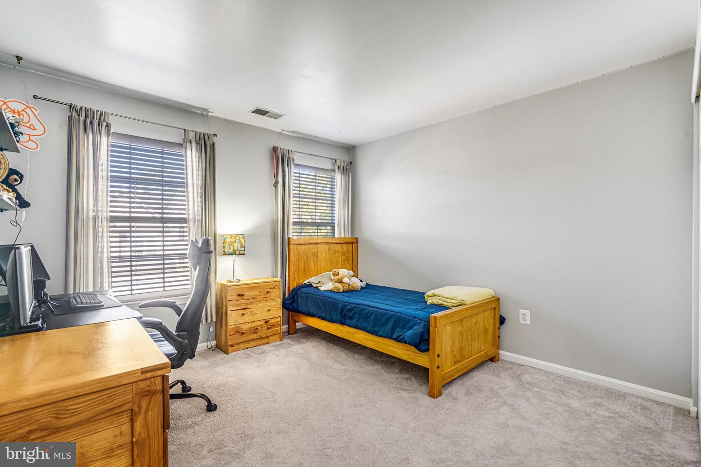 7663 HENRY KNOX DR, LORTON, Virginia 22079, 5 Bedrooms Bedrooms, ,3 BathroomsBathrooms,Residential,For sale,7663 HENRY KNOX DR,VAFX2275740 MLS # VAFX2275740 7663 HENRY KNOX DR, LORTON, Virginia 22079, 5 Bedrooms Bedrooms, ,3 BathroomsBathrooms,Residential,For sale,7663 HENRY KNOX DR,VAFX2275740 MLS # VAFX2275740