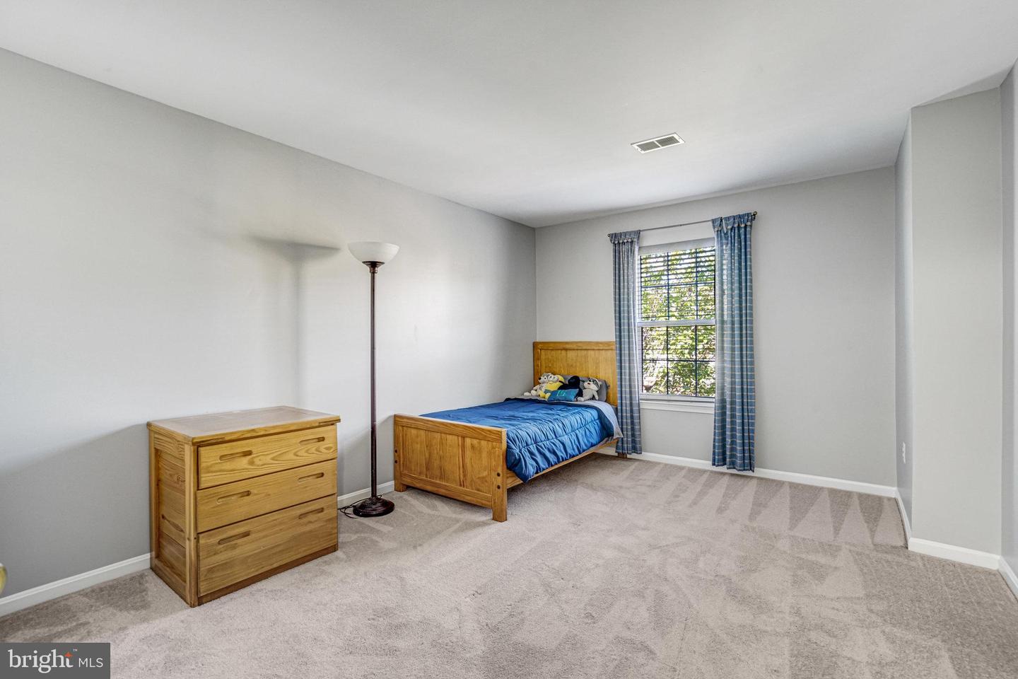 7663 HENRY KNOX DR, LORTON, Virginia 22079, 5 Bedrooms Bedrooms, ,3 BathroomsBathrooms,Residential,For sale,7663 HENRY KNOX DR,VAFX2275740 MLS # VAFX2275740 7663 HENRY KNOX DR, LORTON, Virginia 22079, 5 Bedrooms Bedrooms, ,3 BathroomsBathrooms,Residential,For sale,7663 HENRY KNOX DR,VAFX2275740 MLS # VAFX2275740