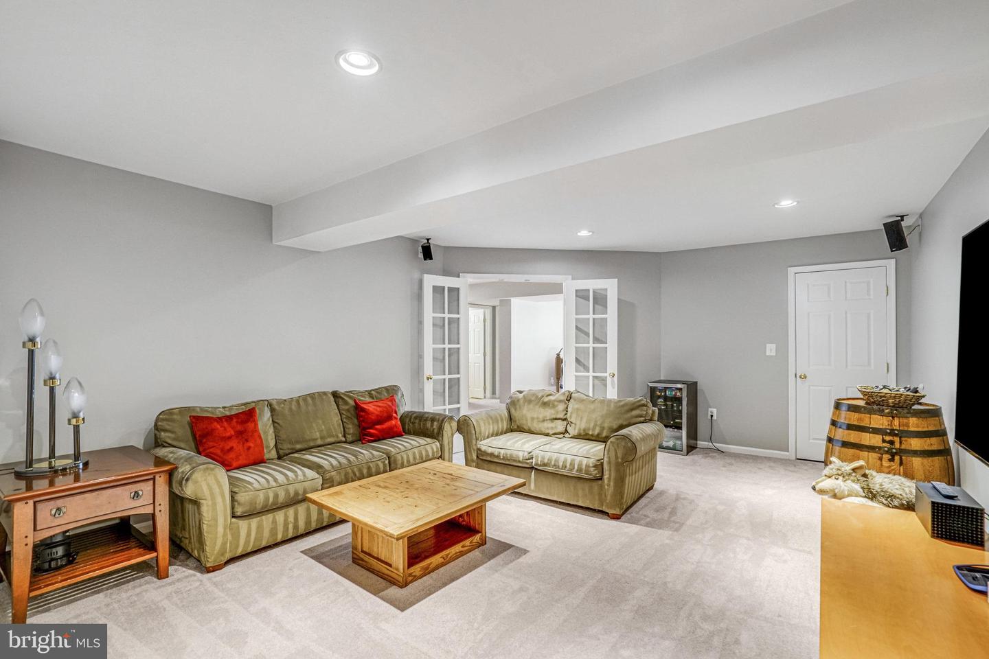 7663 HENRY KNOX DR, LORTON, Virginia 22079, 5 Bedrooms Bedrooms, ,3 BathroomsBathrooms,Residential,For sale,7663 HENRY KNOX DR,VAFX2275740 MLS # VAFX2275740 7663 HENRY KNOX DR, LORTON, Virginia 22079, 5 Bedrooms Bedrooms, ,3 BathroomsBathrooms,Residential,For sale,7663 HENRY KNOX DR,VAFX2275740 MLS # VAFX2275740