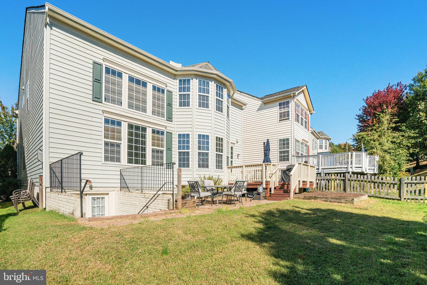 7663 HENRY KNOX DR, LORTON, Virginia 22079, 5 Bedrooms Bedrooms, ,3 BathroomsBathrooms,Residential,For sale,7663 HENRY KNOX DR,VAFX2275740 MLS # VAFX2275740 7663 HENRY KNOX DR, LORTON, Virginia 22079, 5 Bedrooms Bedrooms, ,3 BathroomsBathrooms,Residential,For sale,7663 HENRY KNOX DR,VAFX2275740 MLS # VAFX2275740