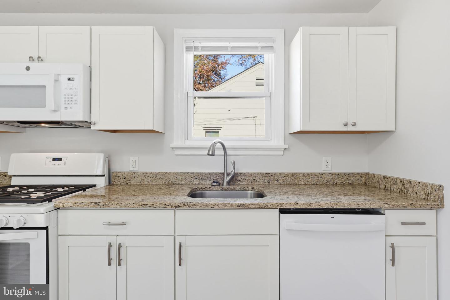 912 FOREST VIEW DR, RICHMOND, Virginia 23225, 2 Bedrooms Bedrooms, ,1 BathroomBathrooms,Residential,For sale,912 FOREST VIEW DR,VARC2000780 MLS # VARC2000780 912 FOREST VIEW DR, RICHMOND, Virginia 23225, 2 Bedrooms Bedrooms, ,1 BathroomBathrooms,Residential,For sale,912 FOREST VIEW DR,VARC2000780 MLS # VARC2000780