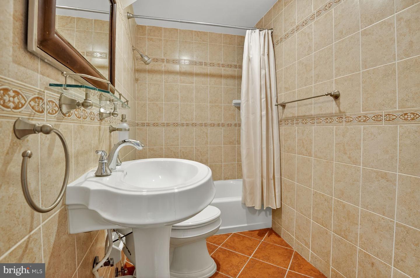 3204 FOX MILL RD, OAKTON, Virginia 22124, 4 Bedrooms Bedrooms, ,3 BathroomsBathrooms,Residential,For sale,3204 FOX MILL RD,VAFX2277358 MLS # VAFX2277358 3204 FOX MILL RD, OAKTON, Virginia 22124, 4 Bedrooms Bedrooms, ,3 BathroomsBathrooms,Residential,For sale,3204 FOX MILL RD,VAFX2277358 MLS # VAFX2277358