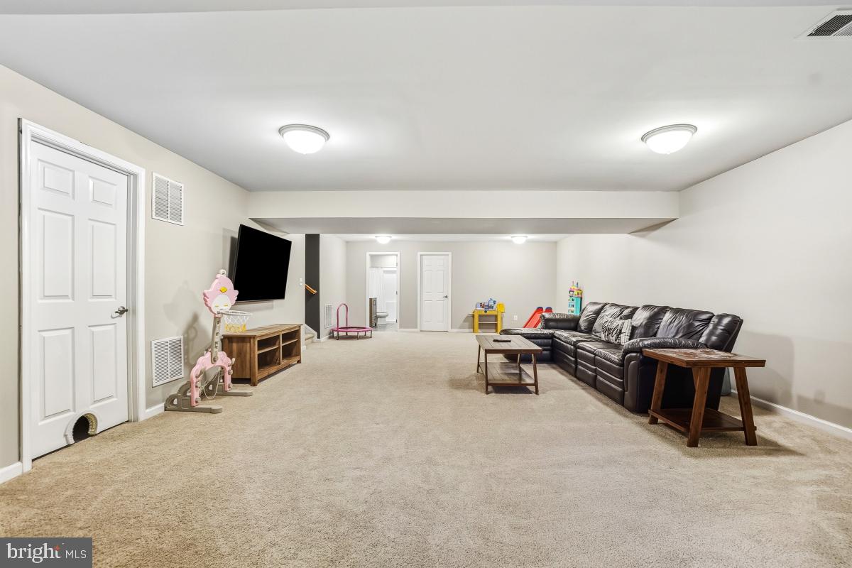 9478 MERRIMONT TRACE CIR, BRISTOW, Virginia 20136, 4 Bedrooms Bedrooms, ,4 BathroomsBathrooms,Residential,For sale,9478 MERRIMONT TRACE CIR,VAPW2107188 MLS # VAPW2107188 9478 MERRIMONT TRACE CIR, BRISTOW, Virginia 20136, 4 Bedrooms Bedrooms, ,4 BathroomsBathrooms,Residential,For sale,9478 MERRIMONT TRACE CIR,VAPW2107188 MLS # VAPW2107188