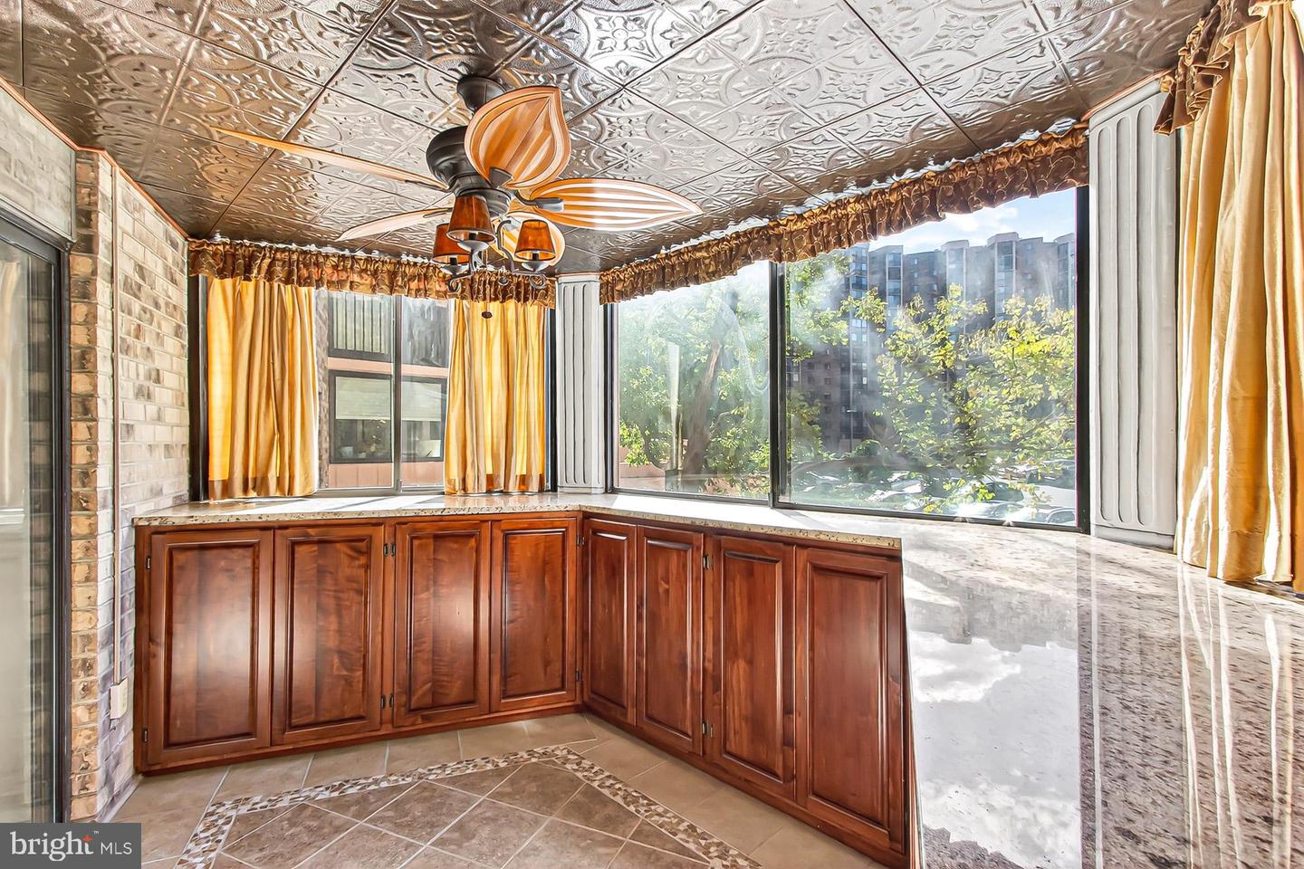 5903 MOUNT EAGLE DR #203, ALEXANDRIA, Virginia 22303, 1 Bedroom Bedrooms, ,1 BathroomBathrooms,Residential,For sale,5903 MOUNT EAGLE DR #203,VAFX2277464 MLS # VAFX2277464 5903 MOUNT EAGLE DR #203, ALEXANDRIA, Virginia 22303, 1 Bedroom Bedrooms, ,1 BathroomBathrooms,Residential,For sale,5903 MOUNT EAGLE DR #203,VAFX2277464 MLS # VAFX2277464