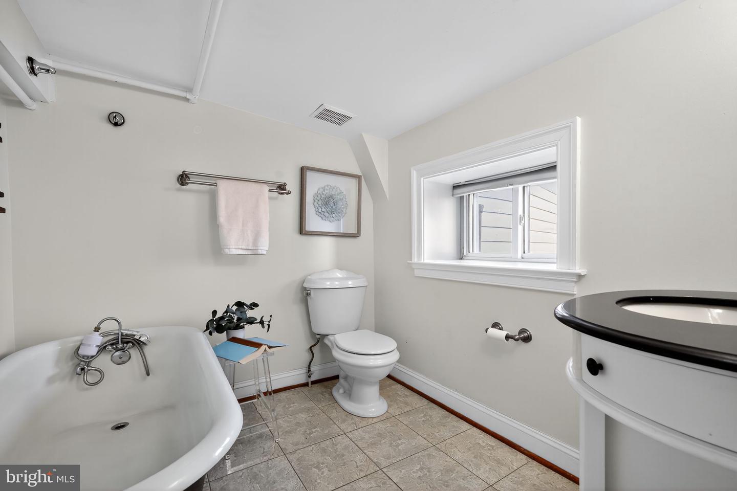 3644 NEW HAMPSHIRE AVE NW, WASHINGTON, District Of Columbia 20010, 5 Bedrooms Bedrooms, 9 Rooms Rooms,3 BathroomsBathrooms,Residential,For sale,3644 NEW HAMPSHIRE AVE NW,DCDC2230398 MLS # DCDC2230398 3644 NEW HAMPSHIRE AVE NW, WASHINGTON, District Of Columbia 20010, 5 Bedrooms Bedrooms, 9 Rooms Rooms,3 BathroomsBathrooms,Residential,For sale,3644 NEW HAMPSHIRE AVE NW,DCDC2230398 MLS # DCDC2230398