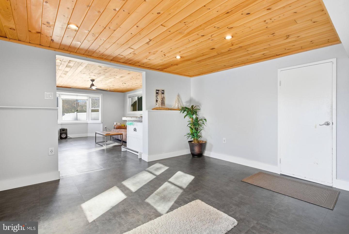 5808 HARVEY PL, ALEXANDRIA, Virginia 22303, 3 Bedrooms Bedrooms, ,2 BathroomsBathrooms,Residential,For sale,5808 HARVEY PL,VAFX2277846 MLS # VAFX2277846 5808 HARVEY PL, ALEXANDRIA, Virginia 22303, 3 Bedrooms Bedrooms, ,2 BathroomsBathrooms,Residential,For sale,5808 HARVEY PL,VAFX2277846 MLS # VAFX2277846