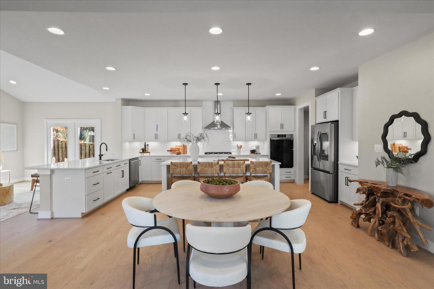 1416 DESALE ST SW, VIENNA, Virginia 22180, 6 Bedrooms Bedrooms, ,6 BathroomsBathrooms,Residential,For sale,1416 DESALE ST SW,VAFX2278098 MLS # VAFX2278098 1416 DESALE ST SW, VIENNA, Virginia 22180, 6 Bedrooms Bedrooms, ,6 BathroomsBathrooms,Residential,For sale,1416 DESALE ST SW,VAFX2278098 MLS # VAFX2278098