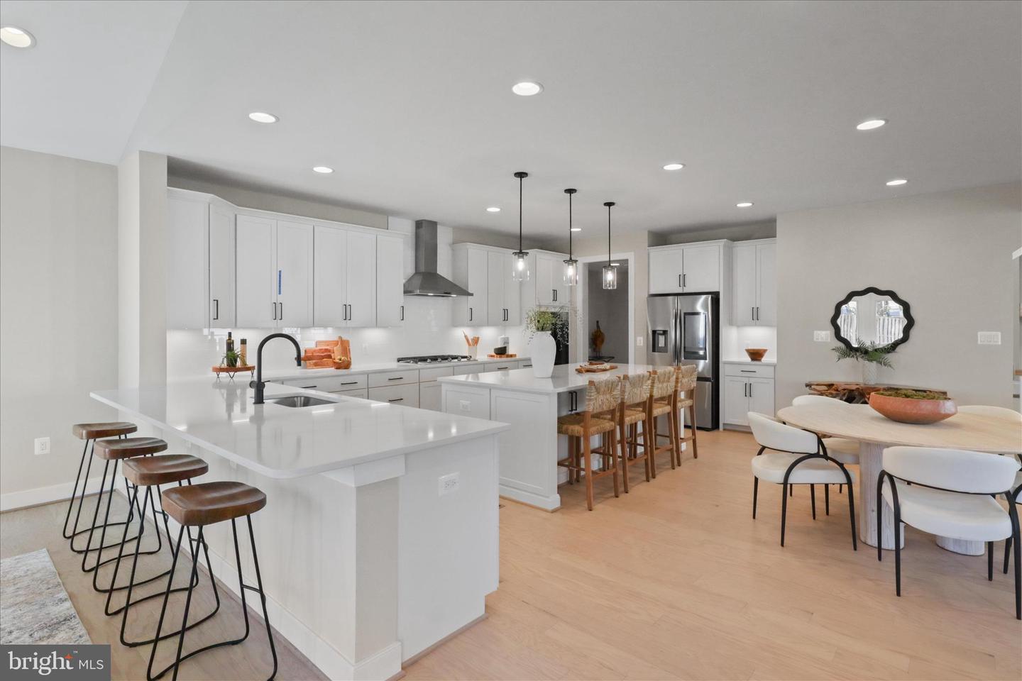 1416 DESALE ST SW, VIENNA, Virginia 22180, 6 Bedrooms Bedrooms, ,6 BathroomsBathrooms,Residential,For sale,1416 DESALE ST SW,VAFX2278098 MLS # VAFX2278098 1416 DESALE ST SW, VIENNA, Virginia 22180, 6 Bedrooms Bedrooms, ,6 BathroomsBathrooms,Residential,For sale,1416 DESALE ST SW,VAFX2278098 MLS # VAFX2278098