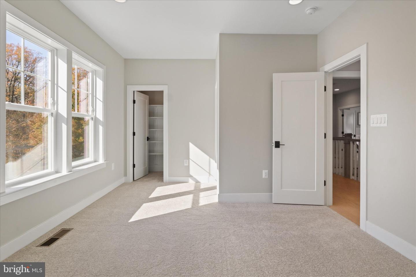 1416 DESALE ST SW, VIENNA, Virginia 22180, 6 Bedrooms Bedrooms, ,6 BathroomsBathrooms,Residential,For sale,1416 DESALE ST SW,VAFX2278098 MLS # VAFX2278098 1416 DESALE ST SW, VIENNA, Virginia 22180, 6 Bedrooms Bedrooms, ,6 BathroomsBathrooms,Residential,For sale,1416 DESALE ST SW,VAFX2278098 MLS # VAFX2278098