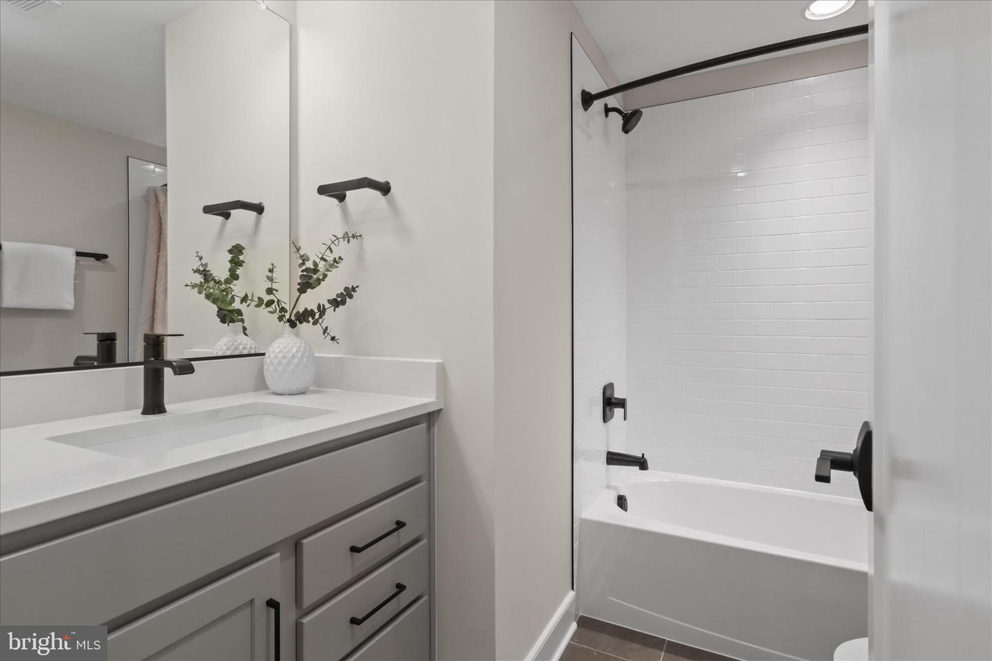 1416 DESALE ST SW, VIENNA, Virginia 22180, 6 Bedrooms Bedrooms, ,6 BathroomsBathrooms,Residential,For sale,1416 DESALE ST SW,VAFX2278098 MLS # VAFX2278098 1416 DESALE ST SW, VIENNA, Virginia 22180, 6 Bedrooms Bedrooms, ,6 BathroomsBathrooms,Residential,For sale,1416 DESALE ST SW,VAFX2278098 MLS # VAFX2278098