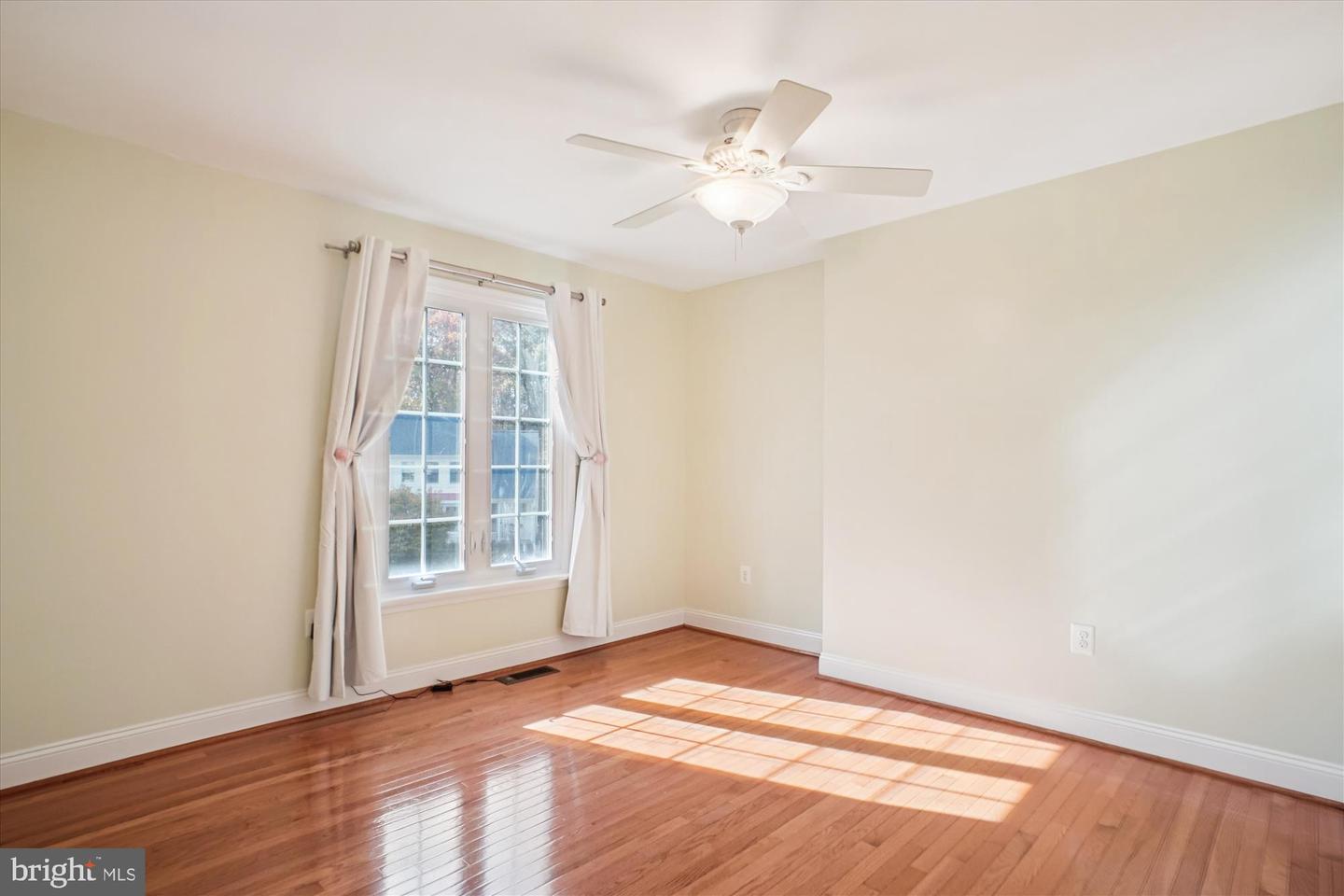 12816 CROSS CREEK LN, HERNDON, Virginia 20171, 5 Bedrooms Bedrooms, ,3 BathroomsBathrooms,Residential,For sale,12816 CROSS CREEK LN,VAFX2277518 MLS # VAFX2277518 12816 CROSS CREEK LN, HERNDON, Virginia 20171, 5 Bedrooms Bedrooms, ,3 BathroomsBathrooms,Residential,For sale,12816 CROSS CREEK LN,VAFX2277518 MLS # VAFX2277518