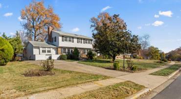 8120 GREELEY BLVD, SPRINGFIELD, Virginia 22152, 5 Bedrooms Bedrooms, 17 Rooms Rooms,3 BathroomsBathrooms,Residential,For sale,8120 GREELEY BLVD,VAFX2277578 MLS # VAFX2277578