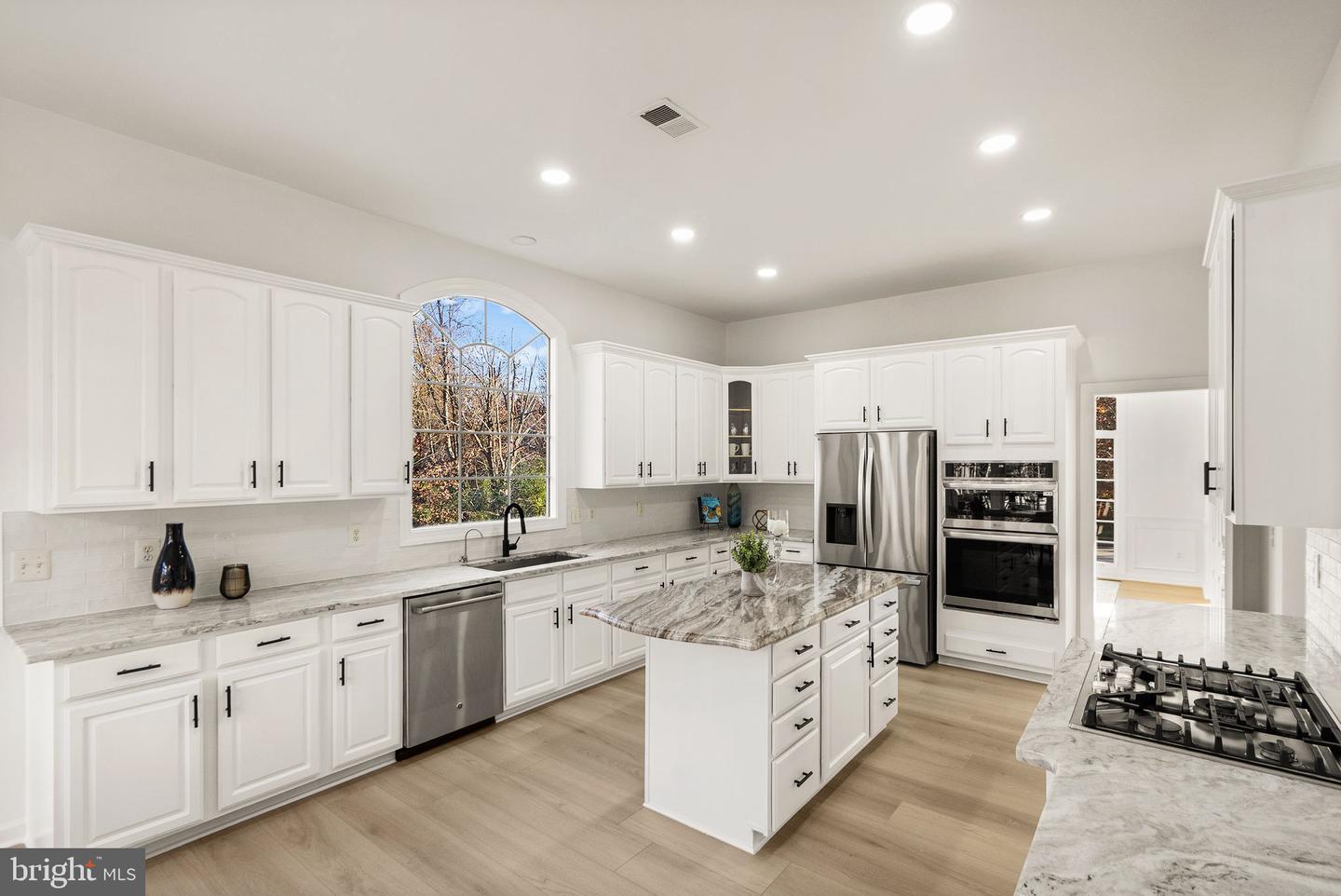 42006 KUDU CT, ALDIE, Virginia 20105, 5 Bedrooms Bedrooms, ,4 BathroomsBathrooms,Residential,For sale,42006 KUDU CT,VALO2110482 MLS # VALO2110482 42006 KUDU CT, ALDIE, Virginia 20105, 5 Bedrooms Bedrooms, ,4 BathroomsBathrooms,Residential,For sale,42006 KUDU CT,VALO2110482 MLS # VALO2110482