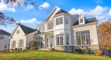 42006 KUDU CT, ALDIE, Virginia 20105, 5 Bedrooms Bedrooms, ,4 BathroomsBathrooms,Residential,For sale,42006 KUDU CT,VALO2110482 MLS # VALO2110482