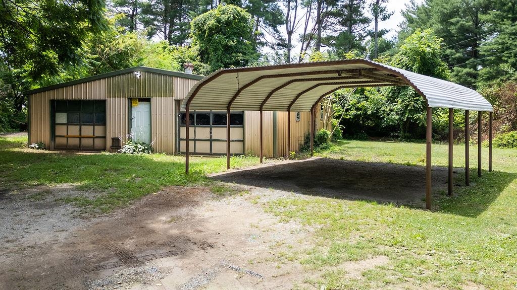 3581 EAST SIDE HWY, GROTTOES, Virginia 24441, ,Land,3581 EAST SIDE HWY,671120 MLS # 671120 3581 EAST SIDE HWY, GROTTOES, Virginia 24441, ,Land,3581 EAST SIDE HWY,671120 MLS # 671120