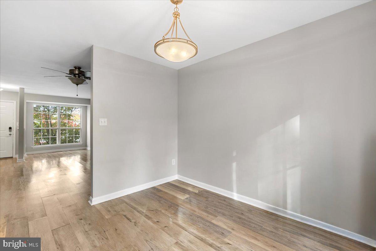 14159 AUTUMN CIR, CENTREVILLE, Virginia 20121, 3 Bedrooms Bedrooms, ,3 BathroomsBathrooms,Residential,For sale,14159 AUTUMN CIR,VAFX2277818 MLS # VAFX2277818 14159 AUTUMN CIR, CENTREVILLE, Virginia 20121, 3 Bedrooms Bedrooms, ,3 BathroomsBathrooms,Residential,For sale,14159 AUTUMN CIR,VAFX2277818 MLS # VAFX2277818