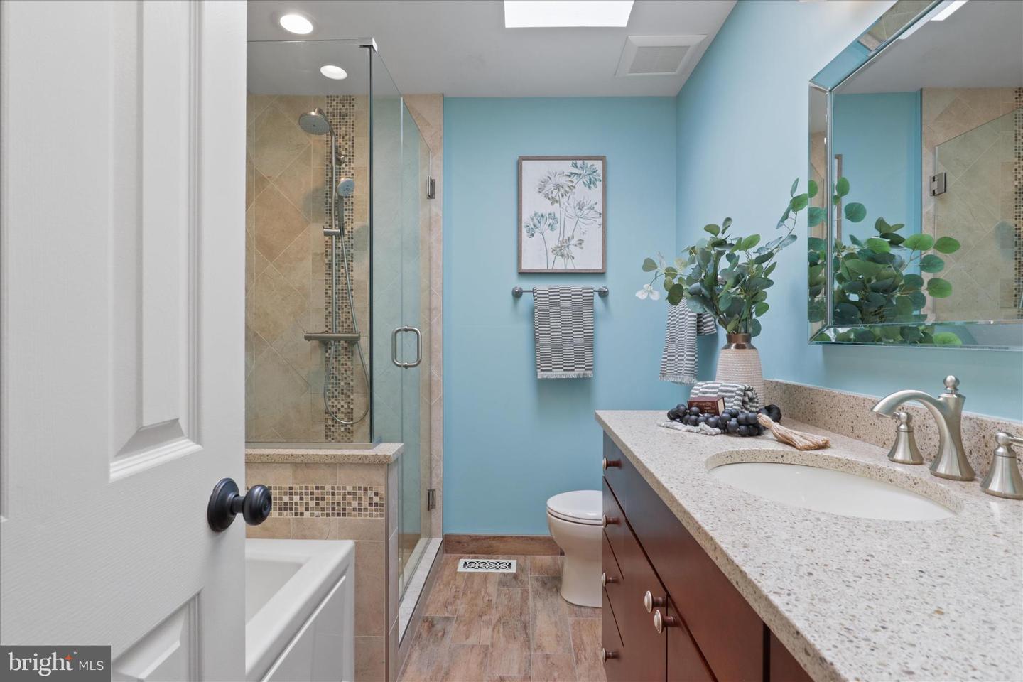 7676 GREEN GARLAND DR, SPRINGFIELD, Virginia 22153, 5 Bedrooms Bedrooms, ,3 BathroomsBathrooms,Residential,For sale,7676 GREEN GARLAND DR,VAFX2277886 MLS # VAFX2277886 7676 GREEN GARLAND DR, SPRINGFIELD, Virginia 22153, 5 Bedrooms Bedrooms, ,3 BathroomsBathrooms,Residential,For sale,7676 GREEN GARLAND DR,VAFX2277886 MLS # VAFX2277886