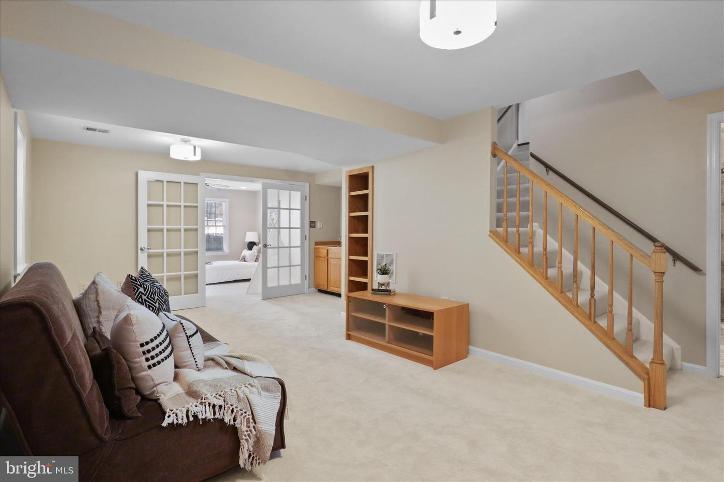 7676 GREEN GARLAND DR, SPRINGFIELD, Virginia 22153, 5 Bedrooms Bedrooms, ,3 BathroomsBathrooms,Residential,For sale,7676 GREEN GARLAND DR,VAFX2277886 MLS # VAFX2277886 7676 GREEN GARLAND DR, SPRINGFIELD, Virginia 22153, 5 Bedrooms Bedrooms, ,3 BathroomsBathrooms,Residential,For sale,7676 GREEN GARLAND DR,VAFX2277886 MLS # VAFX2277886