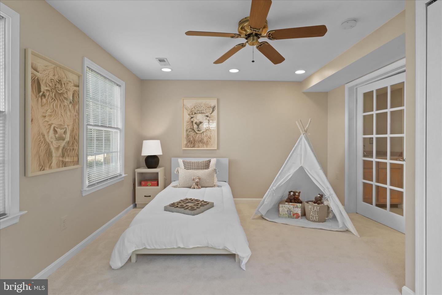 7676 GREEN GARLAND DR, SPRINGFIELD, Virginia 22153, 5 Bedrooms Bedrooms, ,3 BathroomsBathrooms,Residential,For sale,7676 GREEN GARLAND DR,VAFX2277886 MLS # VAFX2277886 7676 GREEN GARLAND DR, SPRINGFIELD, Virginia 22153, 5 Bedrooms Bedrooms, ,3 BathroomsBathrooms,Residential,For sale,7676 GREEN GARLAND DR,VAFX2277886 MLS # VAFX2277886