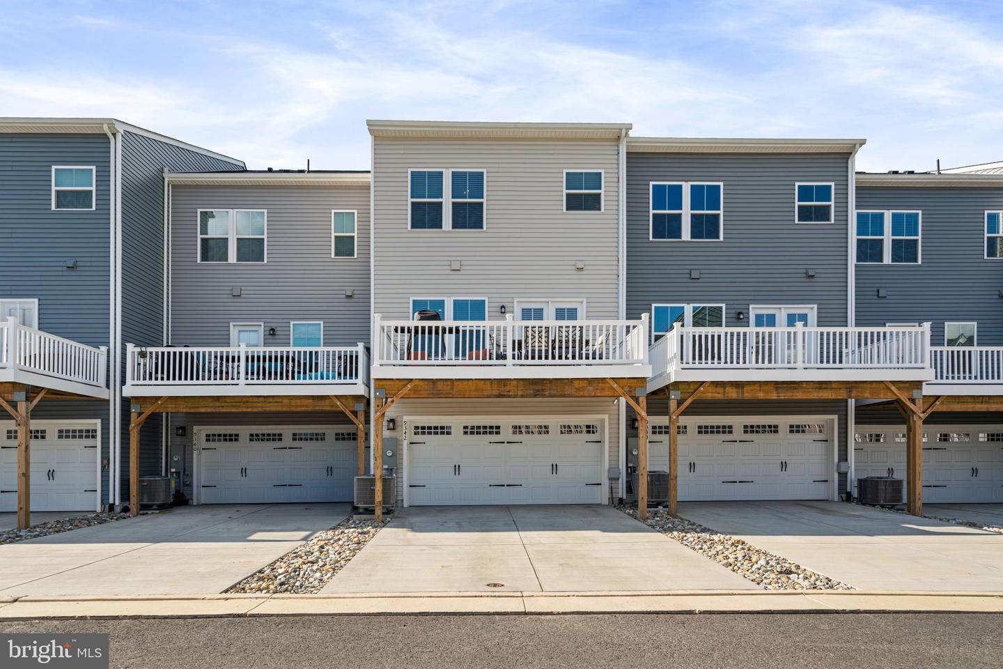 9342 TANFIELD DR, FREDERICKSBURG, Virginia 22408, 4 Bedrooms Bedrooms, ,3 BathroomsBathrooms,Residential,For sale,9342 TANFIELD DR,VASP2037444 MLS # VASP2037444 9342 TANFIELD DR, FREDERICKSBURG, Virginia 22408, 4 Bedrooms Bedrooms, ,3 BathroomsBathrooms,Residential,For sale,9342 TANFIELD DR,VASP2037444 MLS # VASP2037444