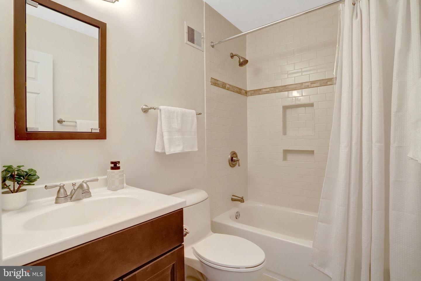 6400 PATIENCE CT, ALEXANDRIA, Virginia 22315, 4 Bedrooms Bedrooms, ,3 BathroomsBathrooms,Residential,For sale,6400 PATIENCE CT,VAFX2278008 MLS # VAFX2278008 6400 PATIENCE CT, ALEXANDRIA, Virginia 22315, 4 Bedrooms Bedrooms, ,3 BathroomsBathrooms,Residential,For sale,6400 PATIENCE CT,VAFX2278008 MLS # VAFX2278008