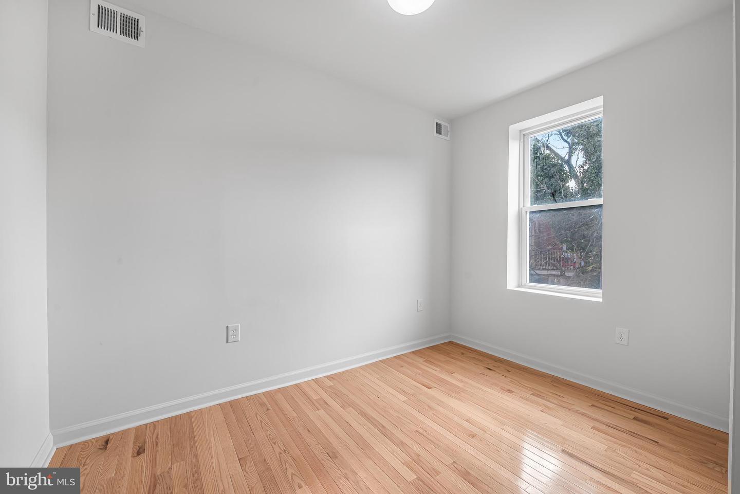 177 V ST NE, WASHINGTON, District Of Columbia 20002, 3 Bedrooms Bedrooms, ,3 BathroomsBathrooms,Residential,For sale,177 V ST NE,DCDC2230576 MLS # DCDC2230576 177 V ST NE, WASHINGTON, District Of Columbia 20002, 3 Bedrooms Bedrooms, ,3 BathroomsBathrooms,Residential,For sale,177 V ST NE,DCDC2230576 MLS # DCDC2230576