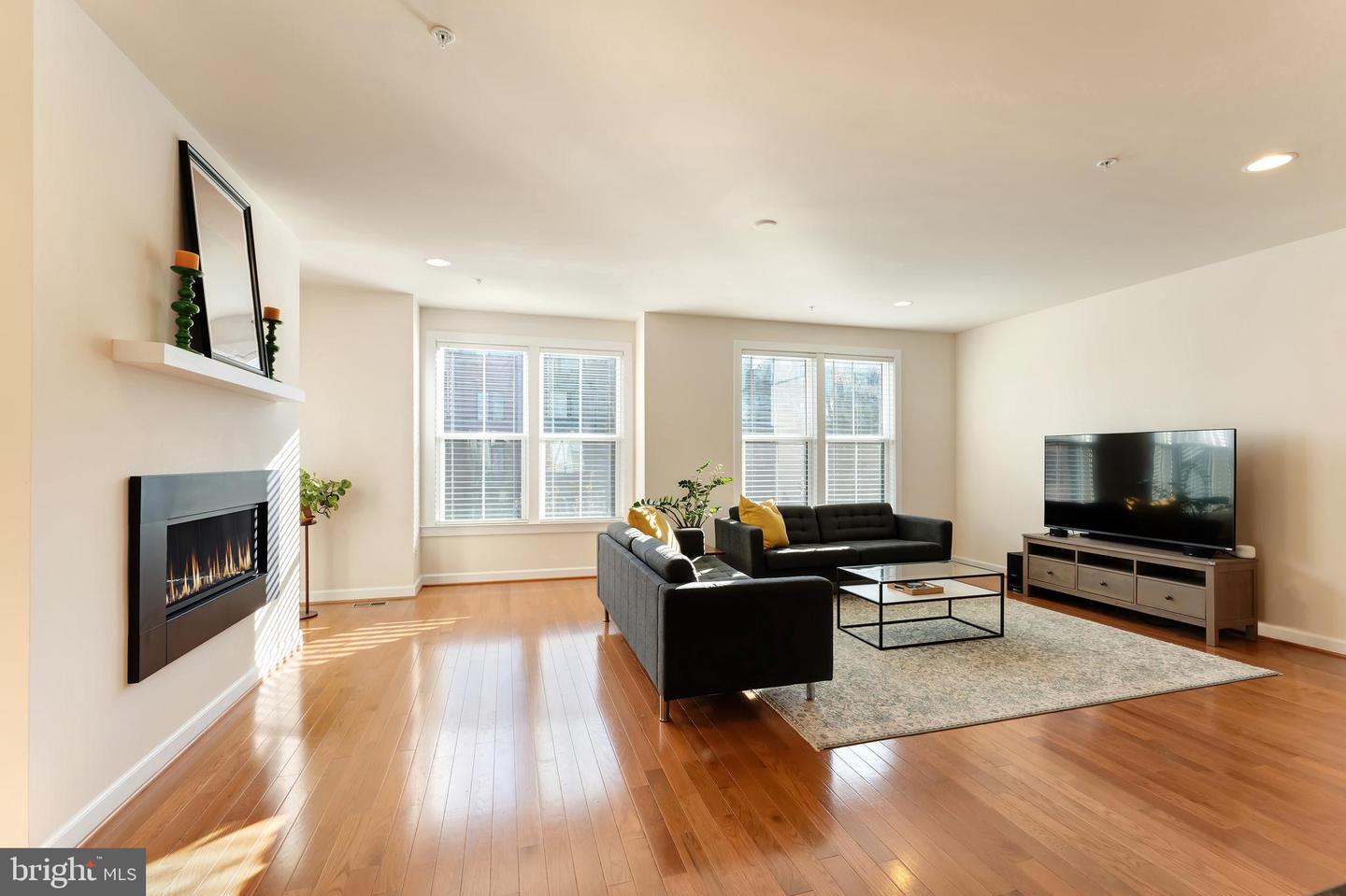 22477 FOUNDATION DR, ASHBURN, Virginia 20148, 5 Bedrooms Bedrooms, ,4 BathroomsBathrooms,Residential,For sale,22477 FOUNDATION DR,VALO2110650 MLS # VALO2110650 22477 FOUNDATION DR, ASHBURN, Virginia 20148, 5 Bedrooms Bedrooms, ,4 BathroomsBathrooms,Residential,For sale,22477 FOUNDATION DR,VALO2110650 MLS # VALO2110650