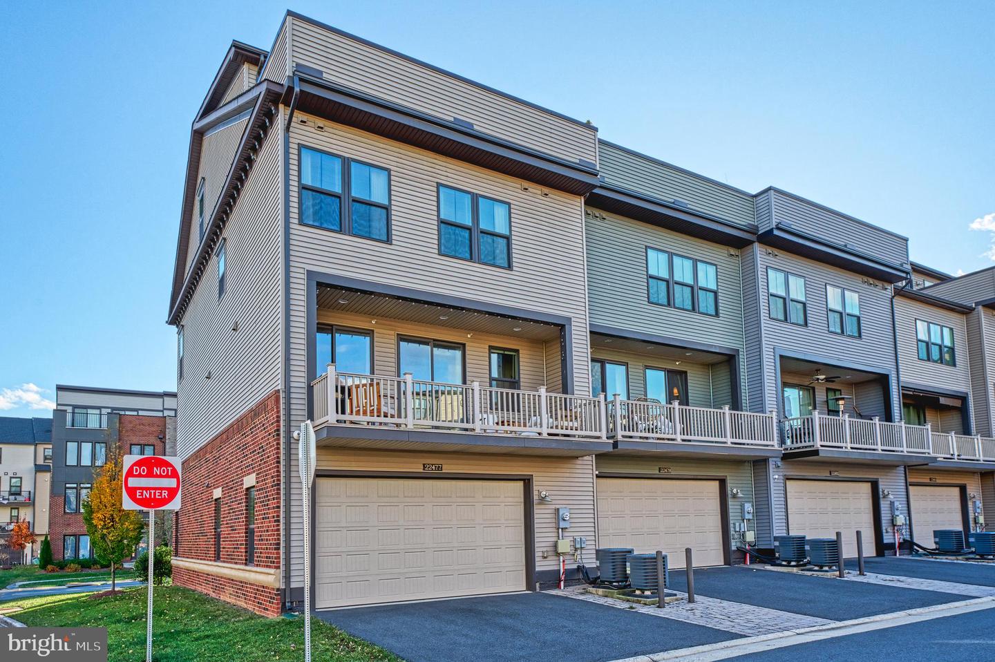 22477 FOUNDATION DR, ASHBURN, Virginia 20148, 5 Bedrooms Bedrooms, ,4 BathroomsBathrooms,Residential,For sale,22477 FOUNDATION DR,VALO2110650 MLS # VALO2110650 22477 FOUNDATION DR, ASHBURN, Virginia 20148, 5 Bedrooms Bedrooms, ,4 BathroomsBathrooms,Residential,For sale,22477 FOUNDATION DR,VALO2110650 MLS # VALO2110650