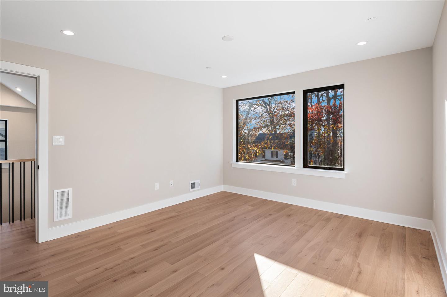 5445 33RD ST NW, WASHINGTON, District Of Columbia 20015, 6 Bedrooms Bedrooms, ,6 BathroomsBathrooms,Residential,For sale,5445 33RD ST NW,DCDC2210308 MLS # DCDC2210308 5445 33RD ST NW, WASHINGTON, District Of Columbia 20015, 6 Bedrooms Bedrooms, ,6 BathroomsBathrooms,Residential,For sale,5445 33RD ST NW,DCDC2210308 MLS # DCDC2210308