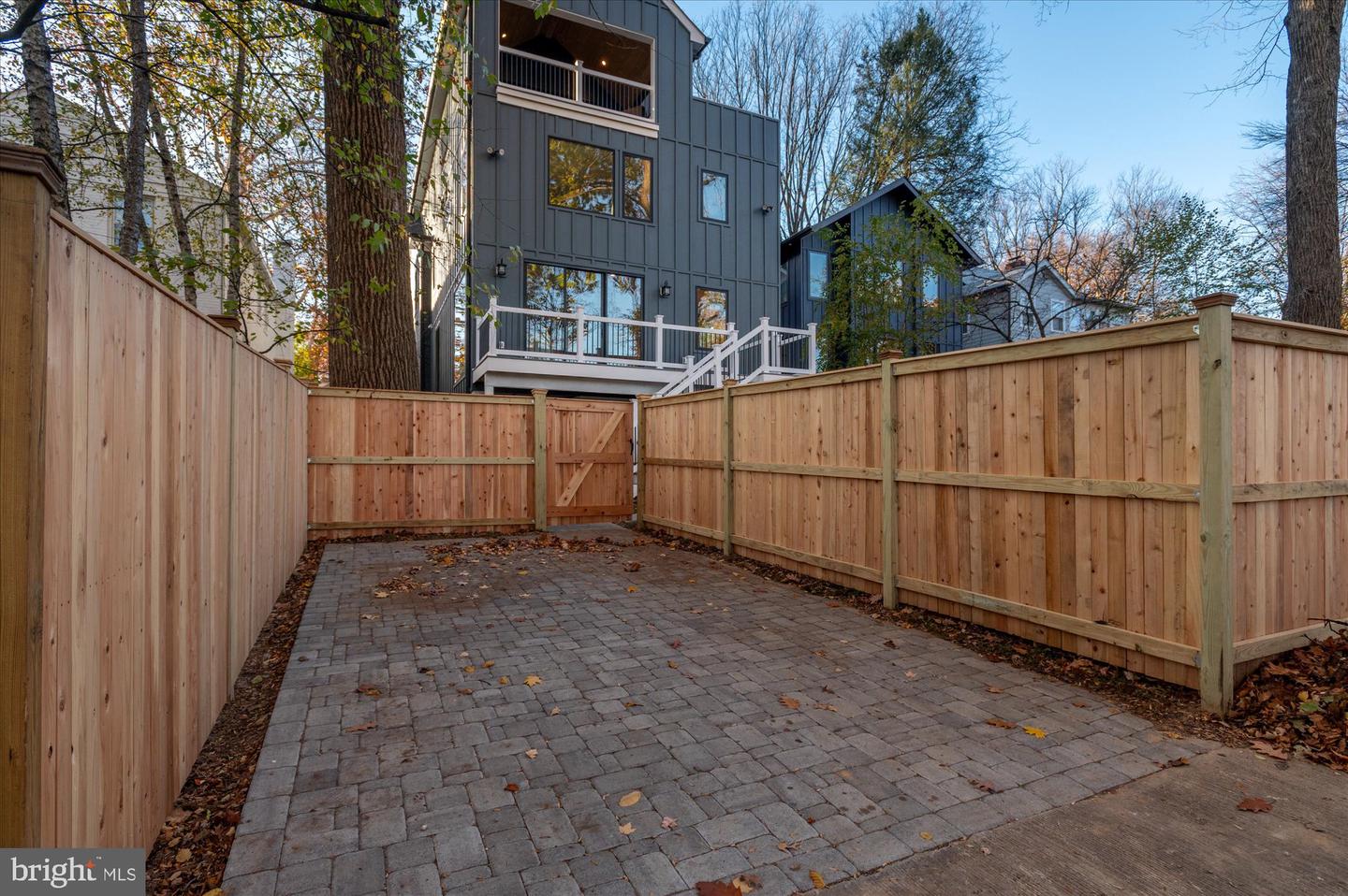 5445 33RD ST NW, WASHINGTON, District Of Columbia 20015, 6 Bedrooms Bedrooms, ,6 BathroomsBathrooms,Residential,For sale,5445 33RD ST NW,DCDC2210308 MLS # DCDC2210308 5445 33RD ST NW, WASHINGTON, District Of Columbia 20015, 6 Bedrooms Bedrooms, ,6 BathroomsBathrooms,Residential,For sale,5445 33RD ST NW,DCDC2210308 MLS # DCDC2210308