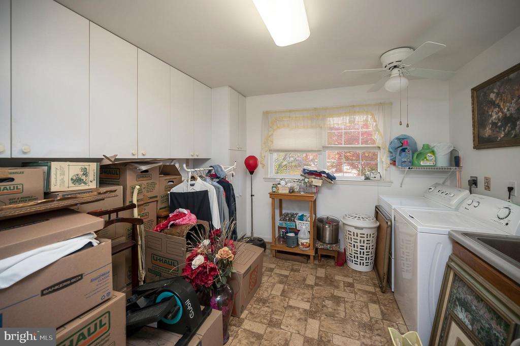 219 CORNWALLIS AVE, LOCUST GROVE, Virginia 22508, 3 Bedrooms Bedrooms, ,3 BathroomsBathrooms,Residential,219 CORNWALLIS AVE,VAOR2012794 MLS # VAOR2012794 219 CORNWALLIS AVE, LOCUST GROVE, Virginia 22508, 3 Bedrooms Bedrooms, ,3 BathroomsBathrooms,Residential,219 CORNWALLIS AVE,VAOR2012794 MLS # VAOR2012794