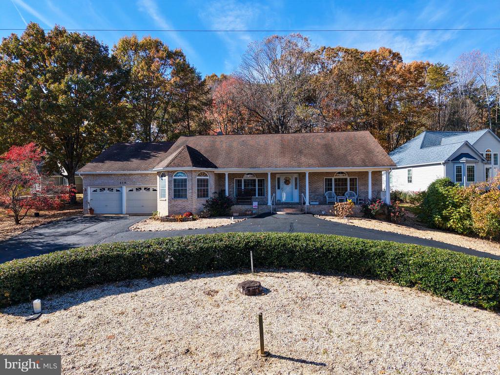 219 CORNWALLIS AVE, LOCUST GROVE, Virginia 22508, 3 Bedrooms Bedrooms, ,3 BathroomsBathrooms,Residential,219 CORNWALLIS AVE,VAOR2012794 MLS # VAOR2012794 219 CORNWALLIS AVE, LOCUST GROVE, Virginia 22508, 3 Bedrooms Bedrooms, ,3 BathroomsBathrooms,Residential,219 CORNWALLIS AVE,VAOR2012794 MLS # VAOR2012794