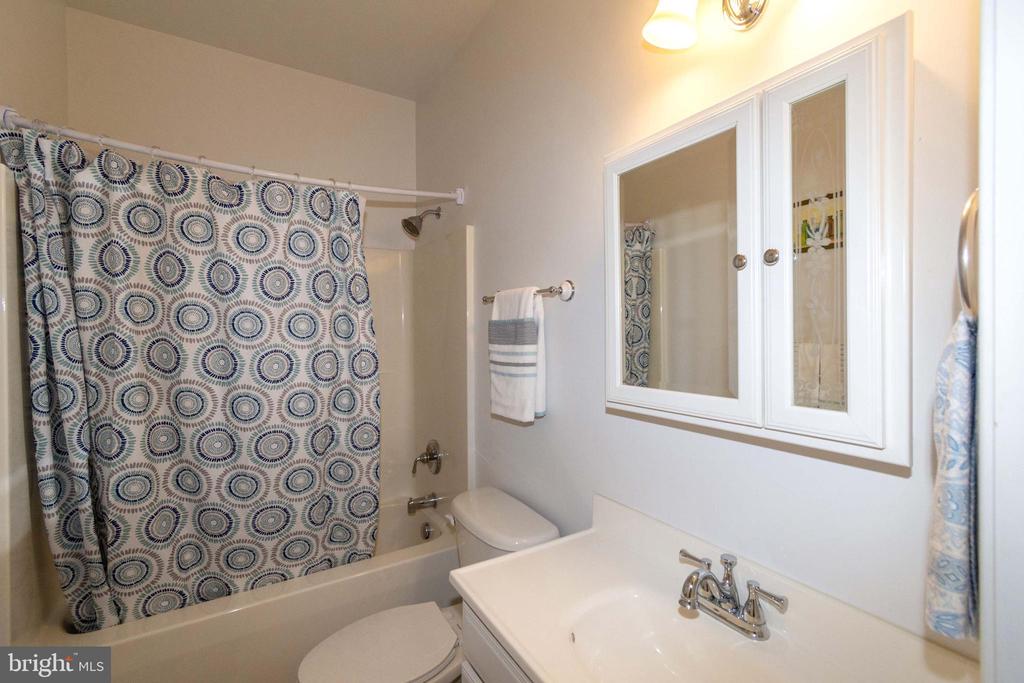 393 MOUNTAIN VW, MINERAL, Virginia 23117, 5 Bedrooms Bedrooms, ,3 BathroomsBathrooms,Residential,393 MOUNTAIN VW,VALA2008906 MLS # VALA2008906 393 MOUNTAIN VW, MINERAL, Virginia 23117, 5 Bedrooms Bedrooms, ,3 BathroomsBathrooms,Residential,393 MOUNTAIN VW,VALA2008906 MLS # VALA2008906