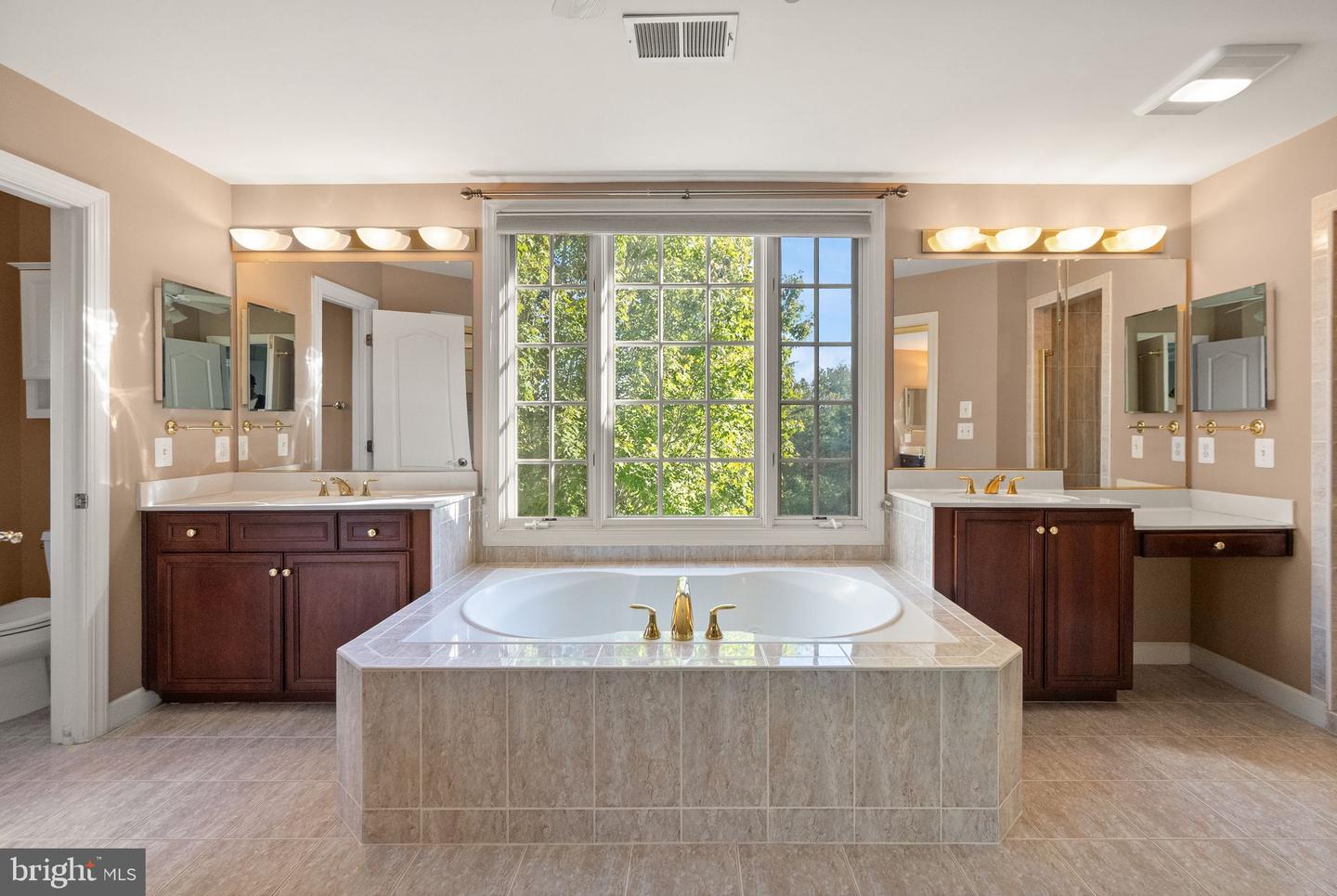 8318 ROXBOROUGH LOOP, GAINESVILLE, Virginia 20155, 5 Bedrooms Bedrooms, ,5 BathroomsBathrooms,Residential,For sale,8318 ROXBOROUGH LOOP,VAPW2103018 MLS # VAPW2103018 8318 ROXBOROUGH LOOP, GAINESVILLE, Virginia 20155, 5 Bedrooms Bedrooms, ,5 BathroomsBathrooms,Residential,For sale,8318 ROXBOROUGH LOOP,VAPW2103018 MLS # VAPW2103018