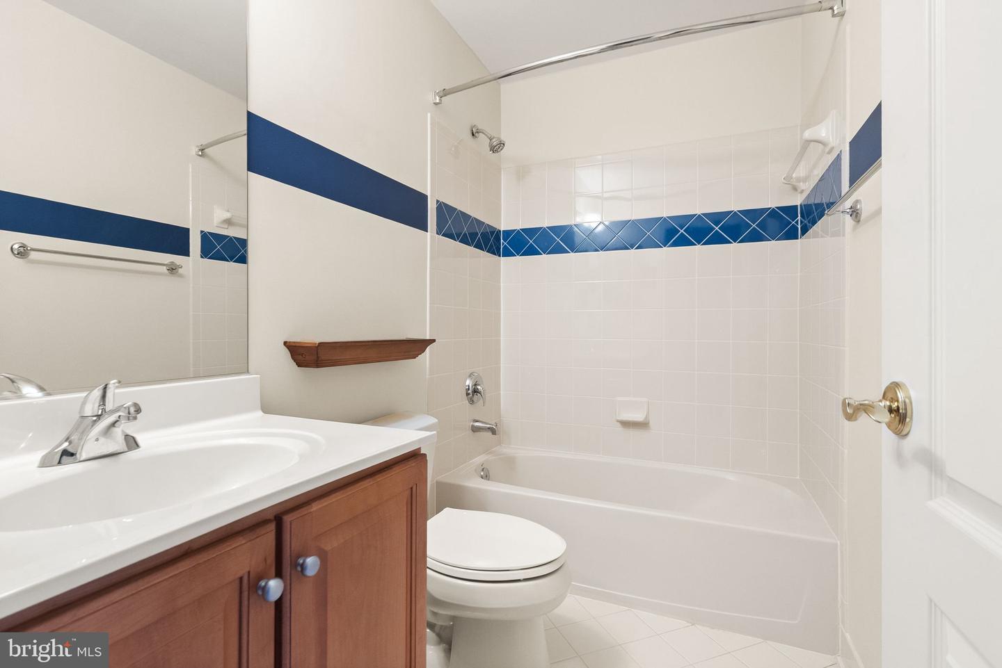 8318 ROXBOROUGH LOOP, GAINESVILLE, Virginia 20155, 5 Bedrooms Bedrooms, ,5 BathroomsBathrooms,Residential,For sale,8318 ROXBOROUGH LOOP,VAPW2103018 MLS # VAPW2103018 8318 ROXBOROUGH LOOP, GAINESVILLE, Virginia 20155, 5 Bedrooms Bedrooms, ,5 BathroomsBathrooms,Residential,For sale,8318 ROXBOROUGH LOOP,VAPW2103018 MLS # VAPW2103018