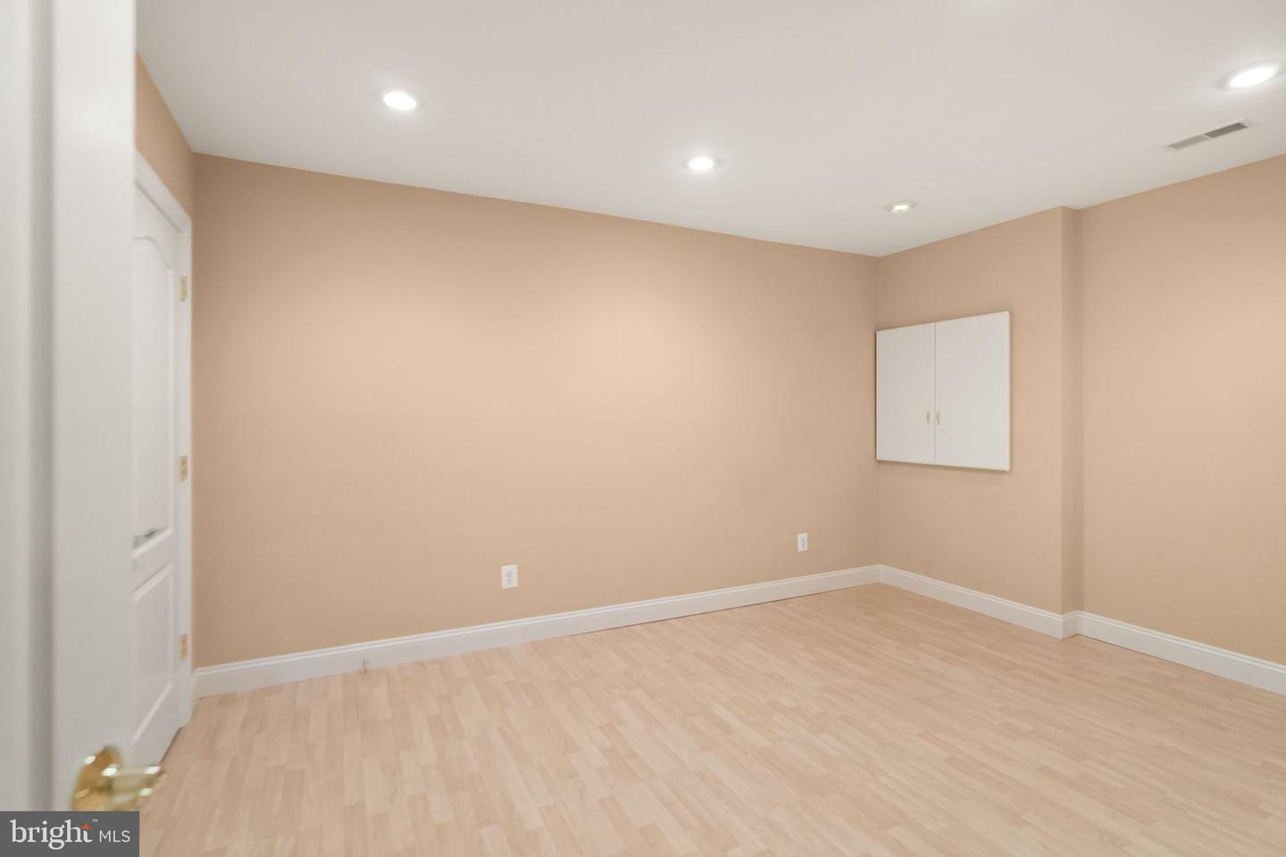 8318 ROXBOROUGH LOOP, GAINESVILLE, Virginia 20155, 5 Bedrooms Bedrooms, ,5 BathroomsBathrooms,Residential,For sale,8318 ROXBOROUGH LOOP,VAPW2103018 MLS # VAPW2103018 8318 ROXBOROUGH LOOP, GAINESVILLE, Virginia 20155, 5 Bedrooms Bedrooms, ,5 BathroomsBathrooms,Residential,For sale,8318 ROXBOROUGH LOOP,VAPW2103018 MLS # VAPW2103018