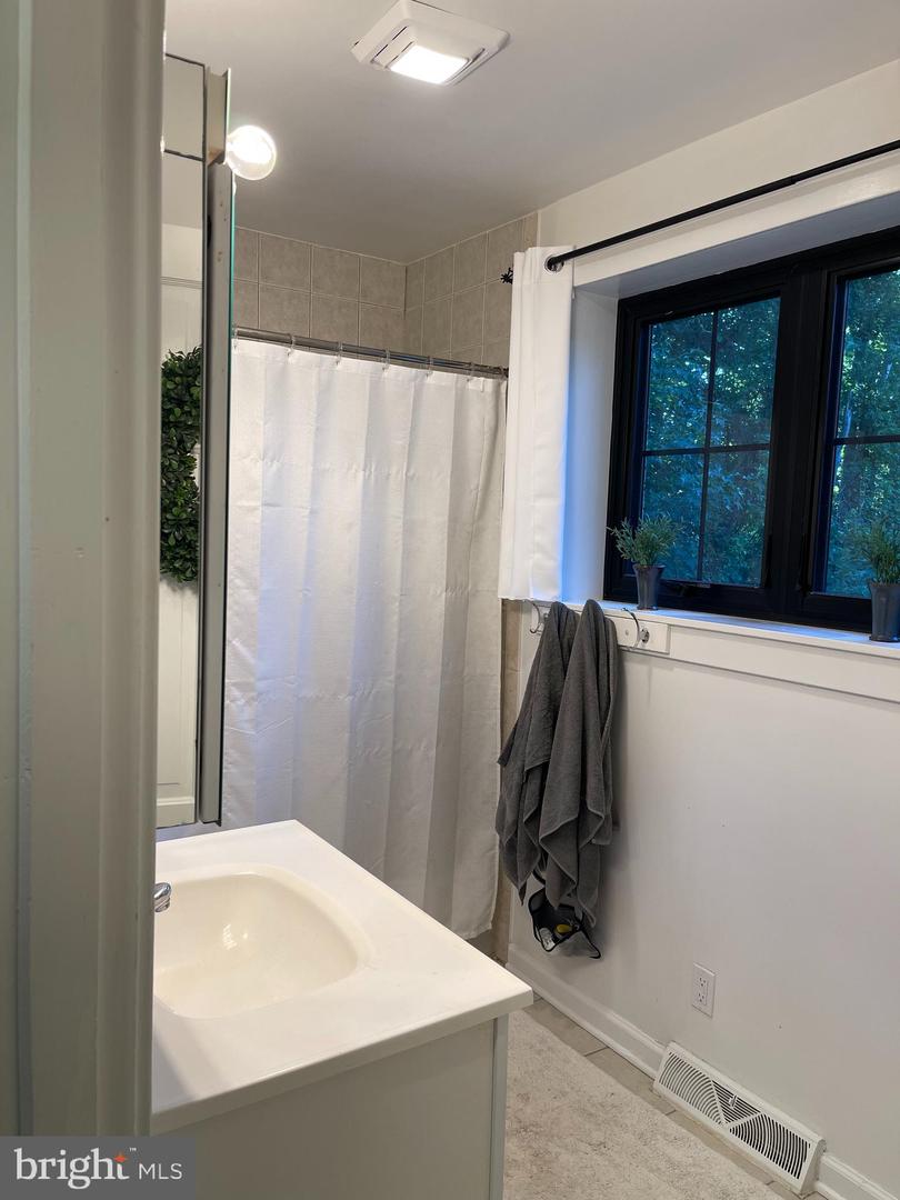 6033 WHIPSAWASON RD, KING GEORGE, Virginia 22485, 3 Bedrooms Bedrooms, ,2 BathroomsBathrooms,Residential,For sale,6033 WHIPSAWASON RD,VAKG2006964 MLS # VAKG2006964 6033 WHIPSAWASON RD, KING GEORGE, Virginia 22485, 3 Bedrooms Bedrooms, ,2 BathroomsBathrooms,Residential,For sale,6033 WHIPSAWASON RD,VAKG2006964 MLS # VAKG2006964